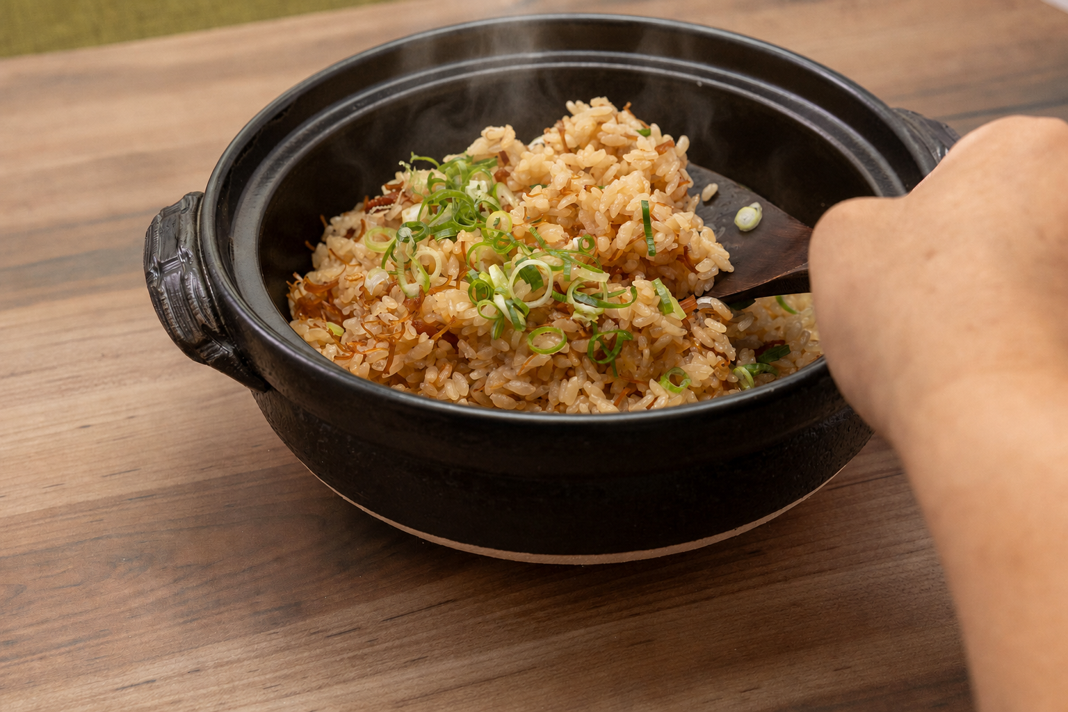 北海道産干し貝柱と昆布だしで炊き上げたほたて釜飯