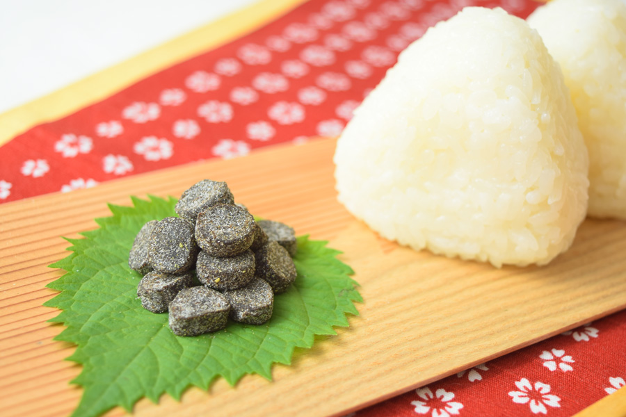 山椒こんぶ玉とおにぎり